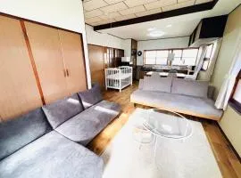 豊橋民泊 最大13名様 駐車場2台無料 駅徒歩7分 Traditional Japanese house ,Toyohashi Aichi ,7 minutes walk from the station ,2 free parking