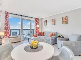 Oceanfront Suite with MesmerizingViews B835