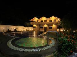 The Exotic Aura Resort, hotel in Puducherry