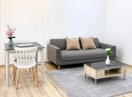 The base height rooftopPool&Gym