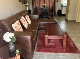 Hatfield - Staylax Manor 3, hôtel à Harare