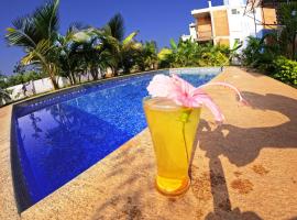 Wow Buddha House, campsite in Auroville