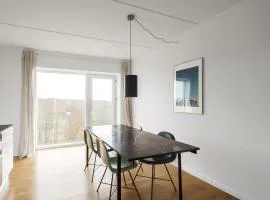 Beautful 2-BR in DGBN Silver property - 315