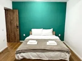 GreenHill Escape Loft – Central Near Train Station
