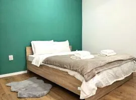 GreenHill Escape Loft – Central Near Train Station