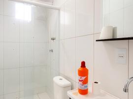 Apartamento Mobiliado Barato para Alugar em Cascavel, Garagem Inclusa!, hotel a Cascavel
