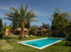 Villa Escondida - Solo Familias, hotel em Roche