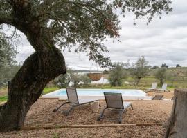 Monte Santo António Alqueva, hotel in Mourão