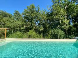 L'ô-De-Là, hotel in Saint Alban Auriolles