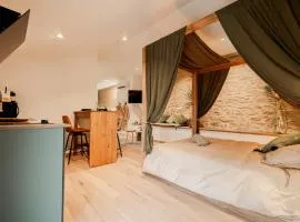 Love Room Vendée avec JACUZZI privatif