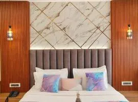 Hotel Atlantiis Suites By Signature Stayz Near Vishwanath Temple