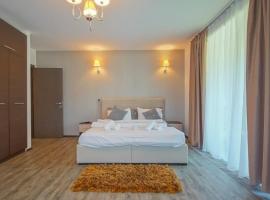 Breathtaking luxury apartment by MANAGR, hotel i Poiana Brasov