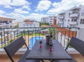 B41 - Windmill Modern with Pool