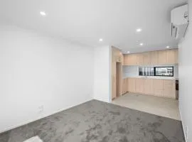 Modern 2BR Townhouse by Te Kaha Stadium