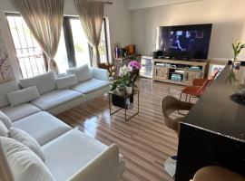 Private Room and Bath By Hudson River, glamping em Union City