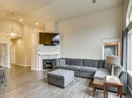 3 Mi to Dtwn Salem Cozy Gem with Sunroom!