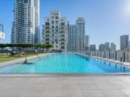 Modern Miami Studio Near Brickell with Rooftop Pool