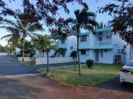 Peaceful & Scenic Villa on the Beach