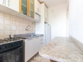 Apto a 650 m do MASC em Floripa BAS0401