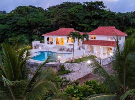 Villa Playa Colorada Eco-Luxury Beachfront Retreat, hotel i La Colmena