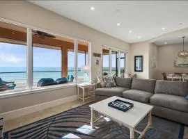 Beachfront - Sunset Penthouse by SeaBreeze Vacation