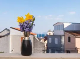 Apartment Lena city center near beach