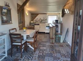 Landliebe am Stettiner Haff, מלון בGrambin