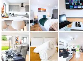 Colchester 3 Bedroom House, 2 Free Parking, Free WiFi, 5 mins from Station