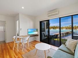 Anglesea Waterfront Bungalow, hotel v destinaci Huskisson