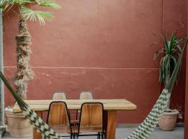 Quinta Magnolia junto al río, hotel en Uruapan del Progreso