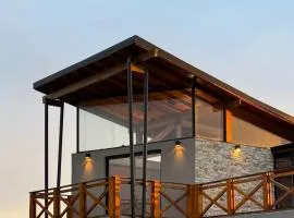 Cabaña moderna frente al lago cerca de la playa