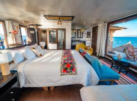 Uros Titicaca Kurmi lodge, vie&scaron;butis su vietomis automobiliams mieste Punas