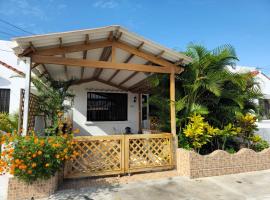Villa cerca al malecón de Salinas para 10 personas, hotel v destinaci Salinas