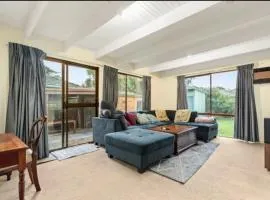 Sweet Home in Glen Iris