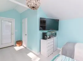 Tennis & Sea Escape - Hydrangeas in the Hamptons