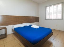 Metro Deluxe Residences near OWWA Pasay, khách sạn ở Manila