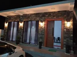 Biyagama Highway view Luxury House