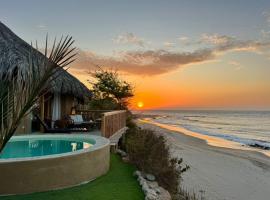 Pirámide Títi, hotel in Los Órganos