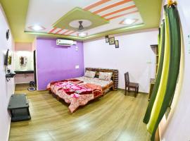 New Aarya Homestay Tarkarli, hotel em Malvan