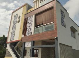 Vani Vilas Luxury Villa, hotel v destinaci Maisúr