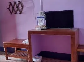 Saran Resort room 12