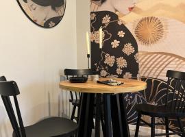 Coffe House - hostel w centrum miasta - pokoje do wynajęcia، فندق في توماسزوو مازوويكي