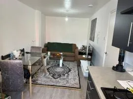 Room for Rent Prime Location