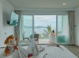 Secret Cliff Resort & Restaurant - SHA Plus, hotel v destinaci Karon pláž