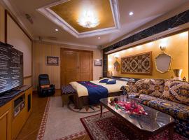 HOTEL C-L'esapce, parkol&oacute;val rendelkező hotel Hondzs&oacute;ban