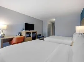 Comfort Inn & Suites Alexandria West