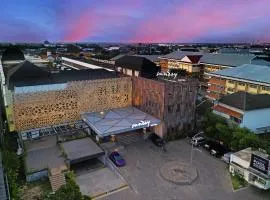 Sunday Hotel Arshika Sunset Road