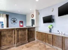 Rodeway Inn & Suites Port Arthur - Groves