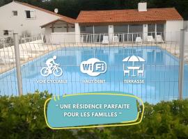 Maison Du Bois - Baie Cayola - Terrasse et Piscine, hotel v destinaci Talmont