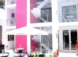 Prassa 3 Boutique Hotel、ミンデロにあるセザリア・エボラ空港 - VXEの周辺ホテル